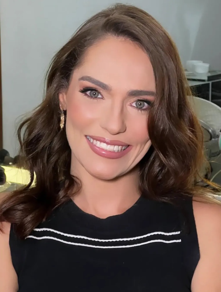 Luana Fernandes (Prashanti)